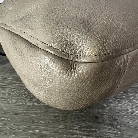 Michael Kors Fold Over Flap 2 Way Carry Messenger Crossbody - Picture 5 of 9